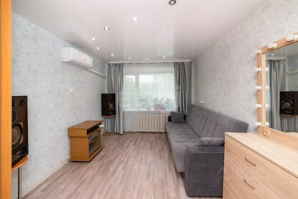 3-к кв. Курганская область, Курган ул. Орлова, 85 (51.4 м) - Фото 0