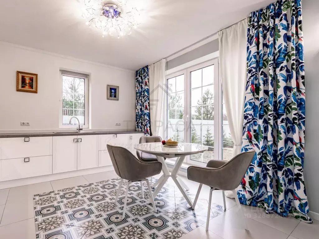 Дом в Ленинградская область, Всеволожский район, Бугровское городское ... - Фото 1