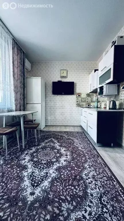 Квартира-студия: микрорайон Мелиораторов, улица Мелиораторов, 52 (24.2 ... - Фото 0