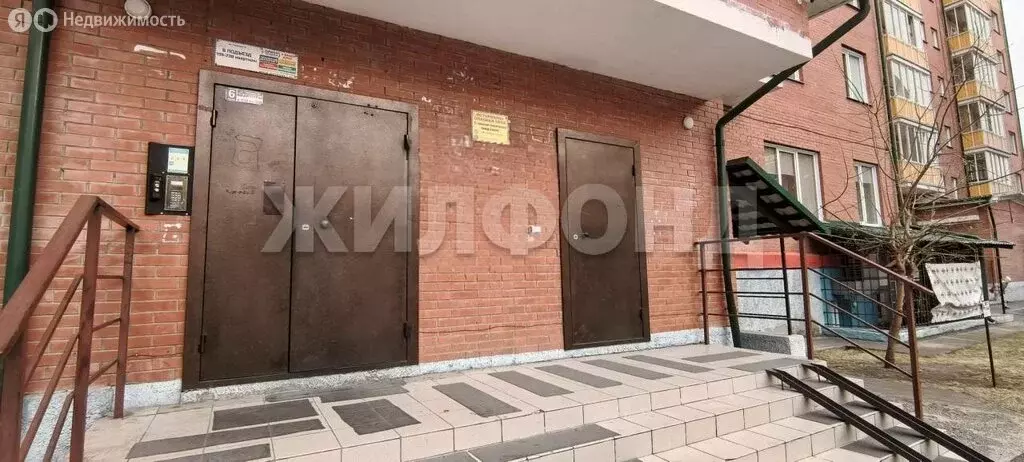 3-комнатная квартира: Абакан, улица Торосова, 15 (90 м) - Фото 1