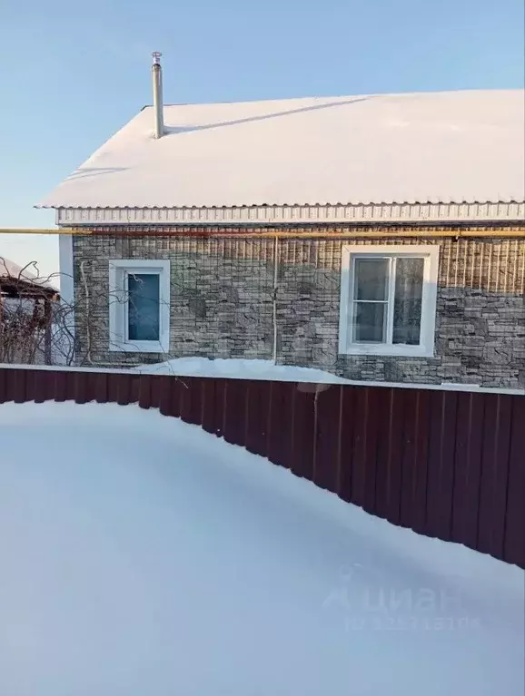 Дом в Алтайский край, Тальменский район, пос. Среднесибирский Зеленая ... - Фото 1