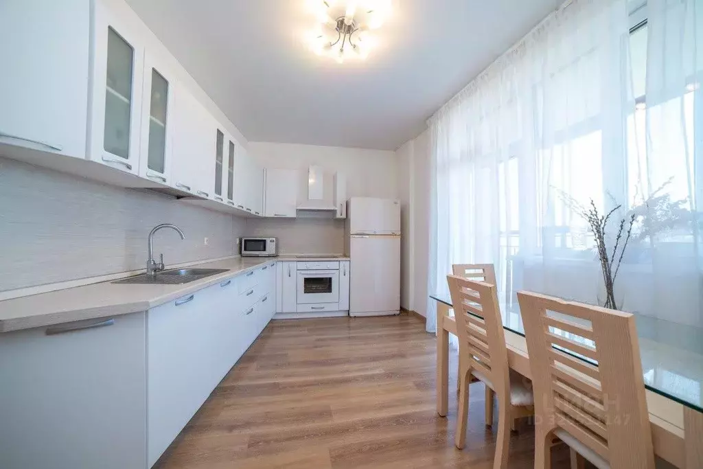 2-к кв. Свердловская область, Екатеринбург ул. Мичурина, 132 (67.3 м) - Фото 2