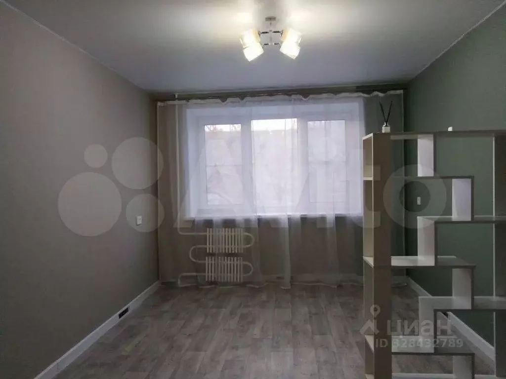 Комната Белгородская область, Старый Оскол Горняк мкр, 18 (14.0 м) - Фото 1