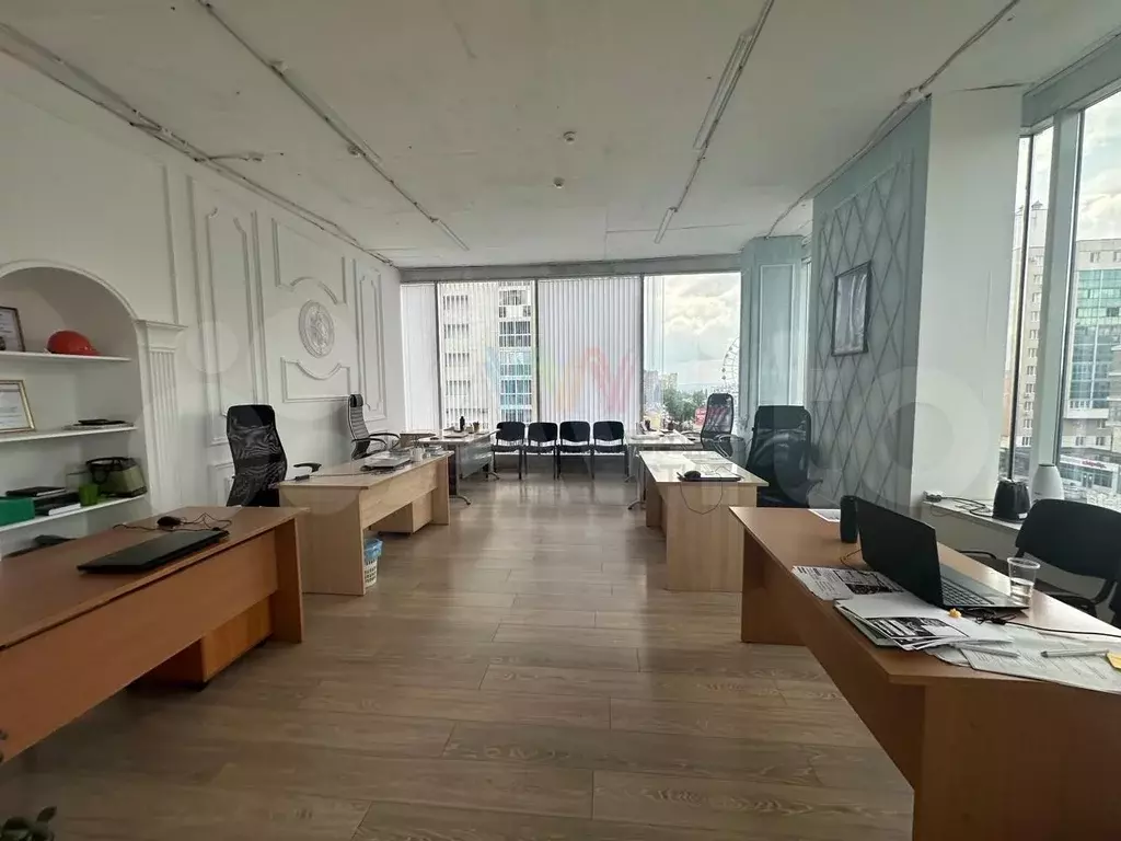 Светлый офис опенспейс 110 м2 в БЦ Треугольник - Фото 1