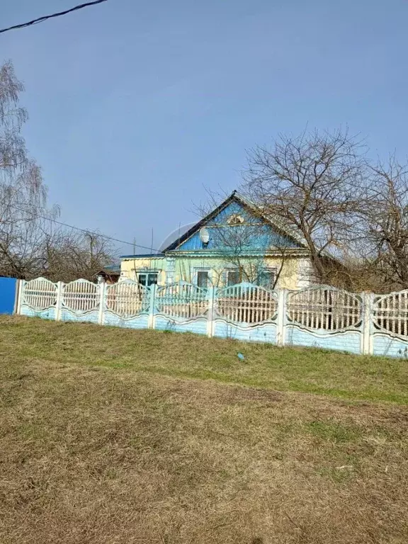 Дом в Орловская область, Мценский район, д. Подберезово 43 (64 м) - Фото 1