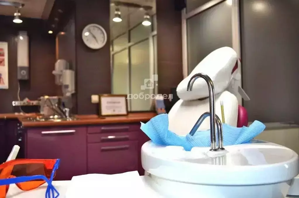 Помещение свободного назначения в Свердловская область, Екатеринбург ... - Фото 2