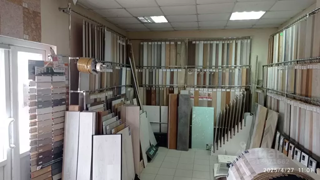 Торговая площадь в Тульская область, Новомосковск ул. Трудовые ... - Фото 1