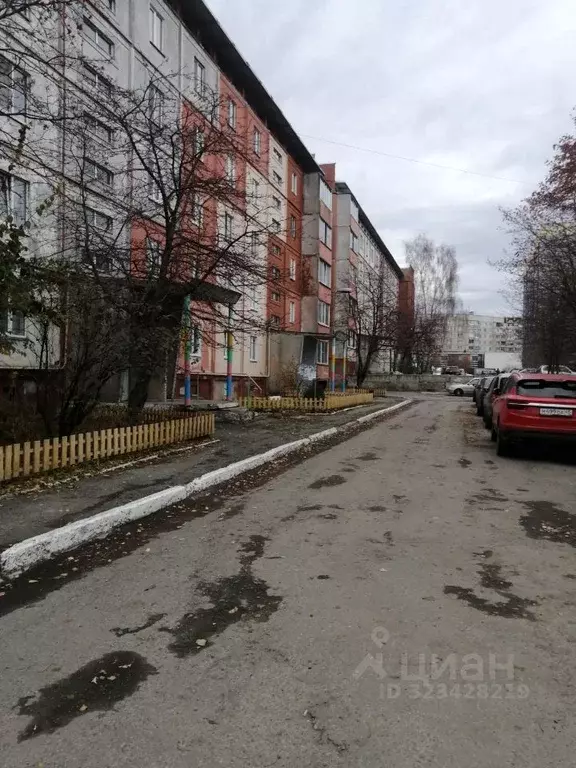 3-к кв. Курганская область, Курган Заозерный жилрайон, 5-й мкр, 10 ... - Фото 1