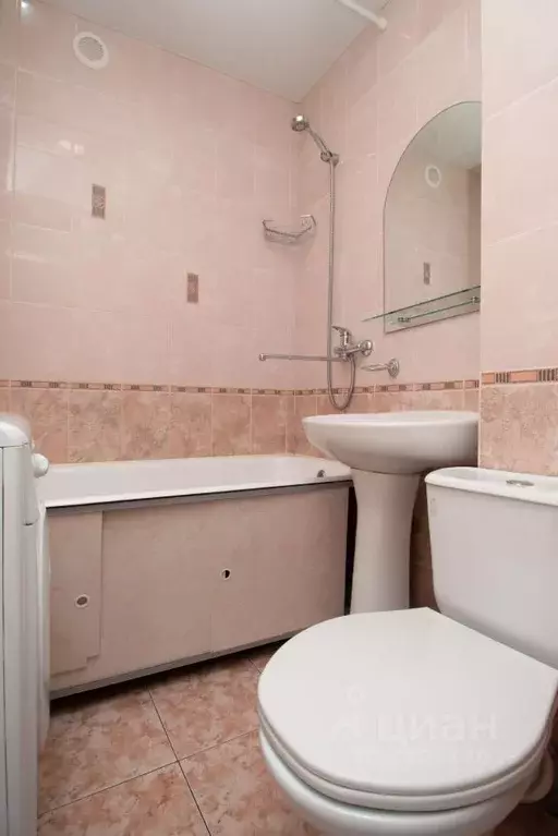 1-к кв. Челябинская область, Челябинск ул. Овчинникова, 7 (33.0 м) - Фото 1