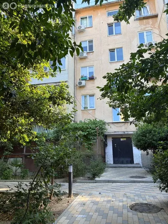 2-комнатная квартира: Ялта, Киевская улица, 11 (48 м) - Фото 1