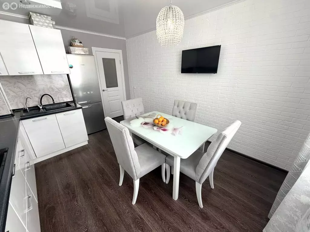 2-комнатная квартира: Казань, Зилантовская улица, 20 (69 м) - Фото 1