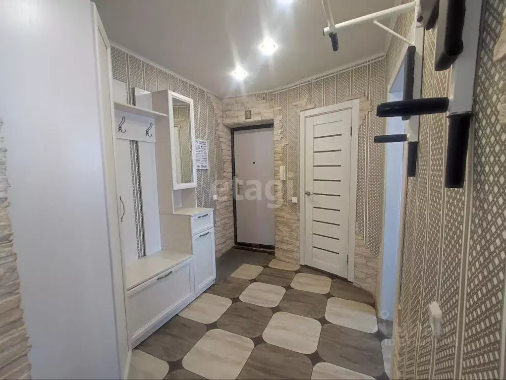 3-к кв. Башкортостан, Бирск Интернациональная ул., 120 (59.3 м) - Фото 0