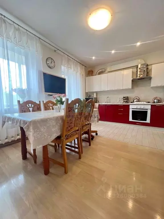 Дом в Калужская область, Калуга Осенняя ул., 30 (260 м) - Фото 2