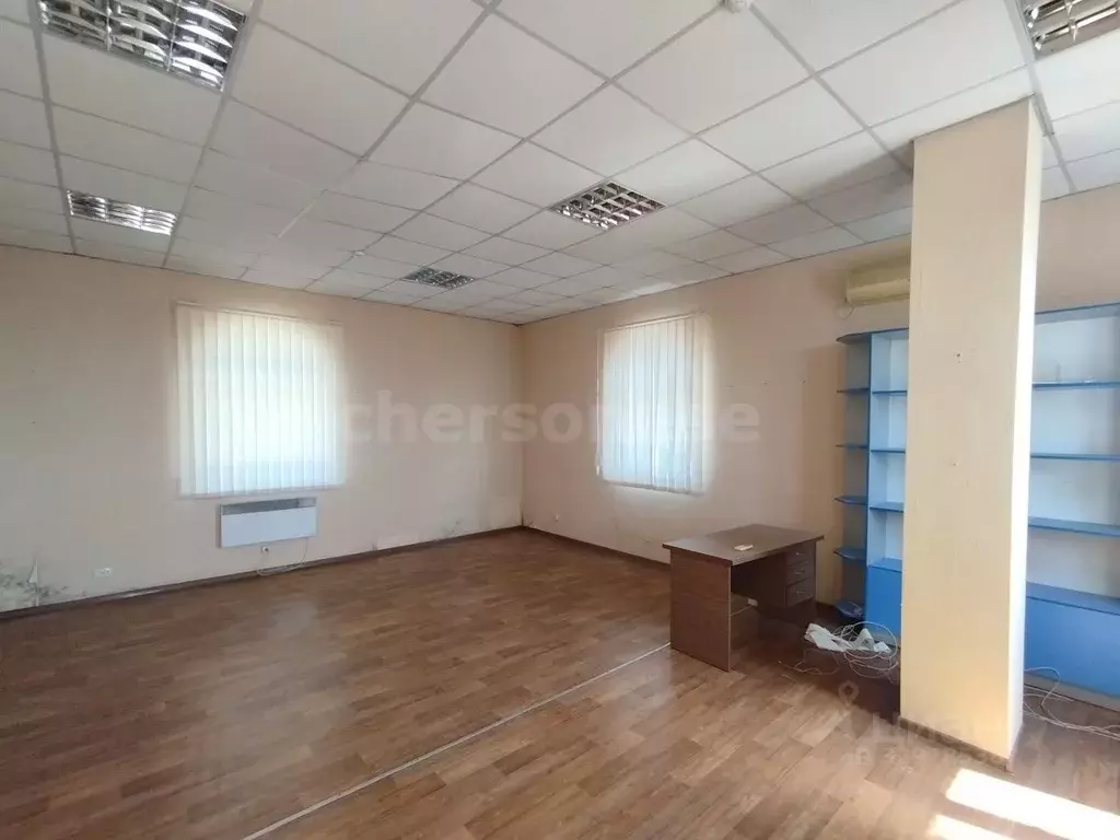 Офис в Севастополь ул. Хрусталева, 44Б (40 м) - Фото 2