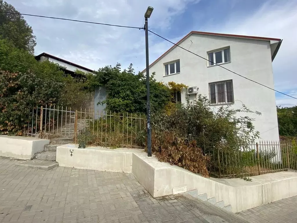 Дом в Севастополь ул. Старосеверная Балка, 1 (263 м) - Фото 1