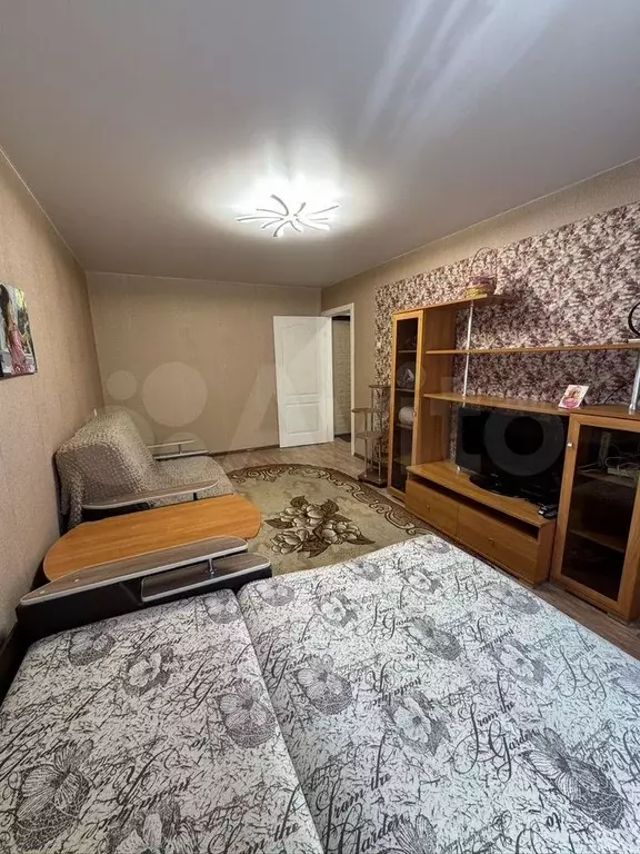 1-к. квартира, 32 м, 1/5 эт. - Фото 1