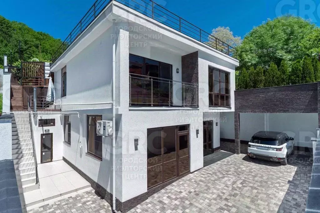 Дом в Краснодарский край, Сочи Макаренко СНТ, ул. Олимпийская, 32 (250 ... - Фото 1