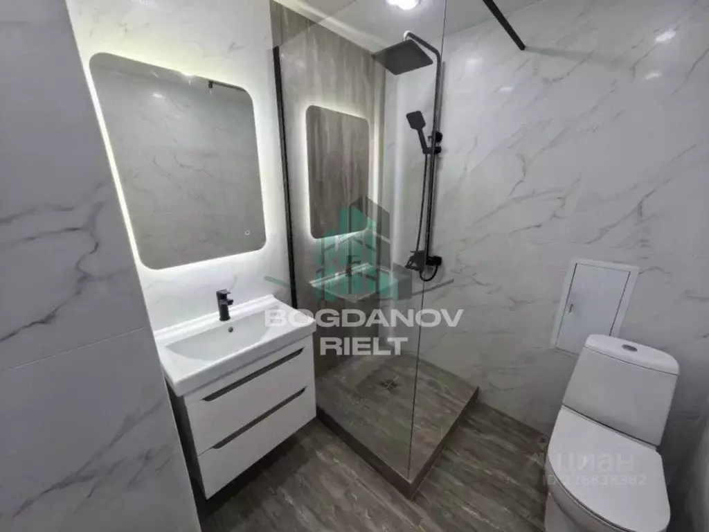 3-к кв. Омская область, Омск просп. Мира, 6 (56.0 м) - Фото 1