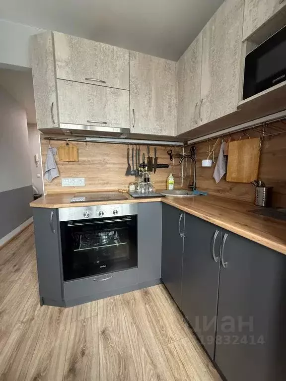 2-к кв. Мурманская область, Мурманск ул. Капитана Буркова, 33 (43.0 м) - Фото 0