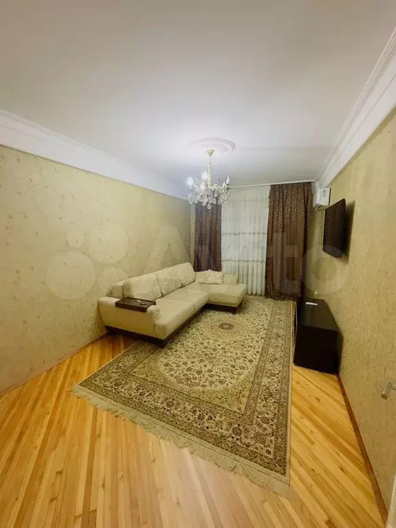 2-к. квартира, 60 м, 6/9 эт. - Фото 0