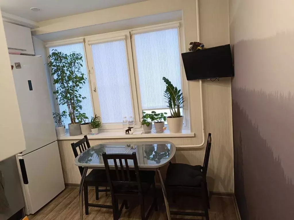 2-к кв. Санкт-Петербург пос. Парголово, Старожиловская ул., 2 (57.0 м) - Фото 1