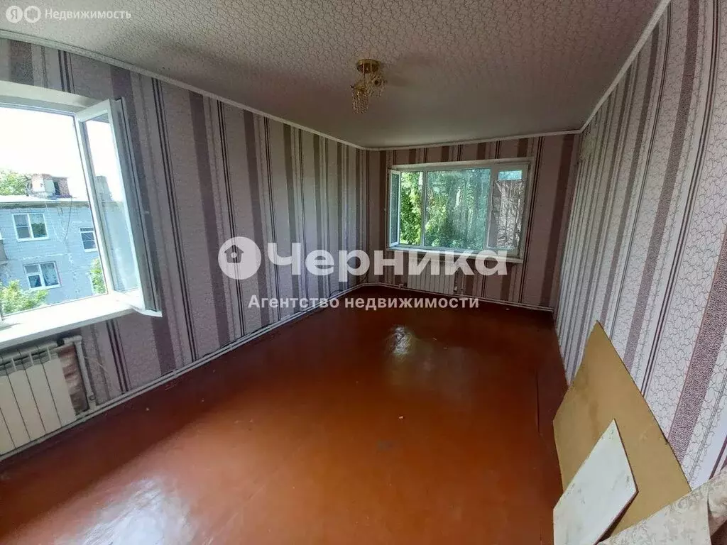 3-комнатная квартира: Шахты, улица Образцова, 1Б (60 м) - Фото 0