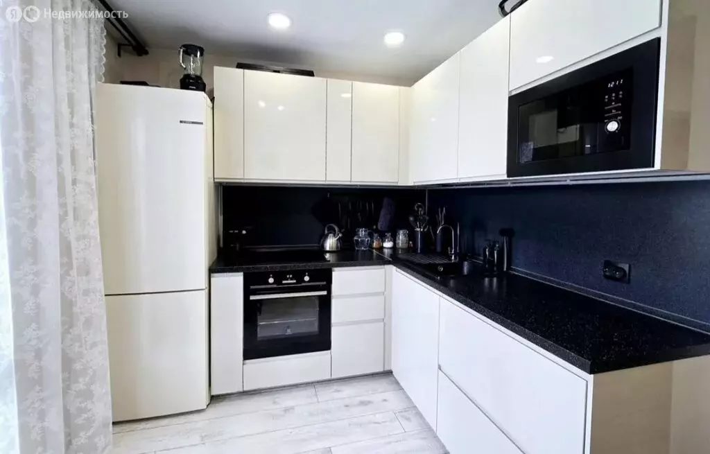 2-комнатная квартира: Сочи, микрорайон Бытха, Ясногорская улица, ... - Фото 1