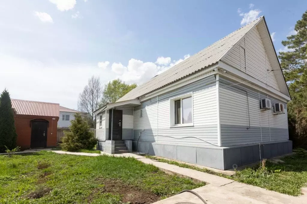 Дом в Оренбургская область, пос. Саракташ ул. Чернышевского, 2Б (108 ... - Фото 1