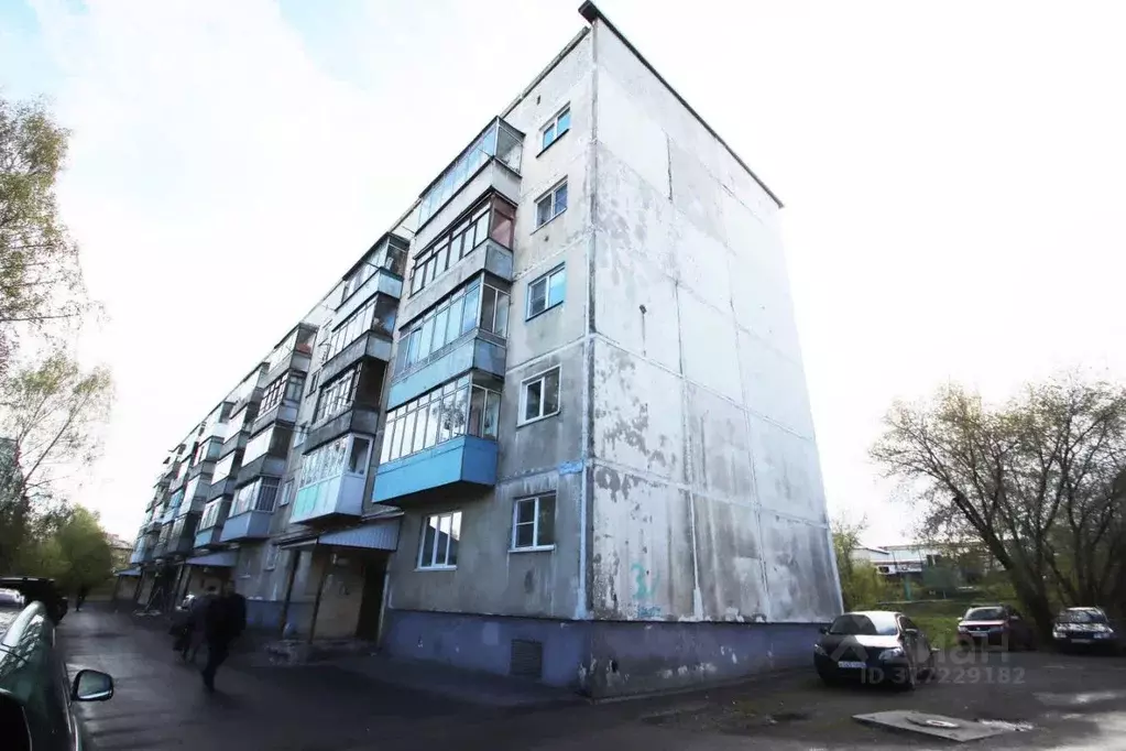 3-к кв. Кемеровская область, Прокопьевск ул. Советов, 19 (63.9 м) - Фото 0