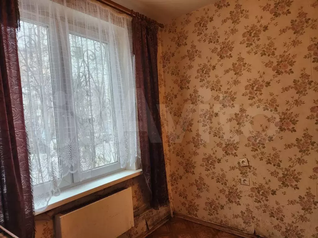 Доля в квартира-студии, 10м, 1/5эт. - Фото 0