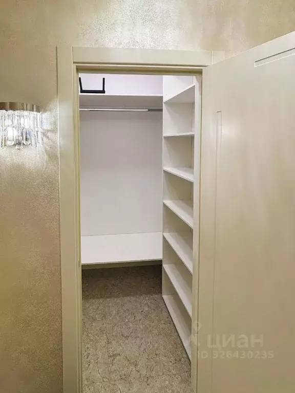 3-к кв. Астраханская область, Астрахань Марфинская ул., 15 (120.0 м) - Фото 2