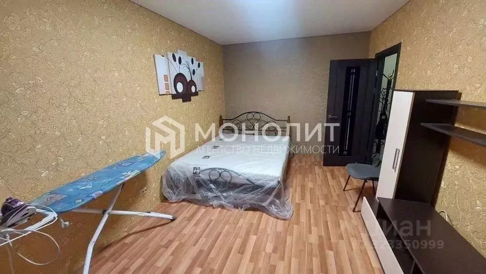 1-к кв. Белгородская область, Старый Оскол Молодогвардеец мкр, 16А ... - Фото 1