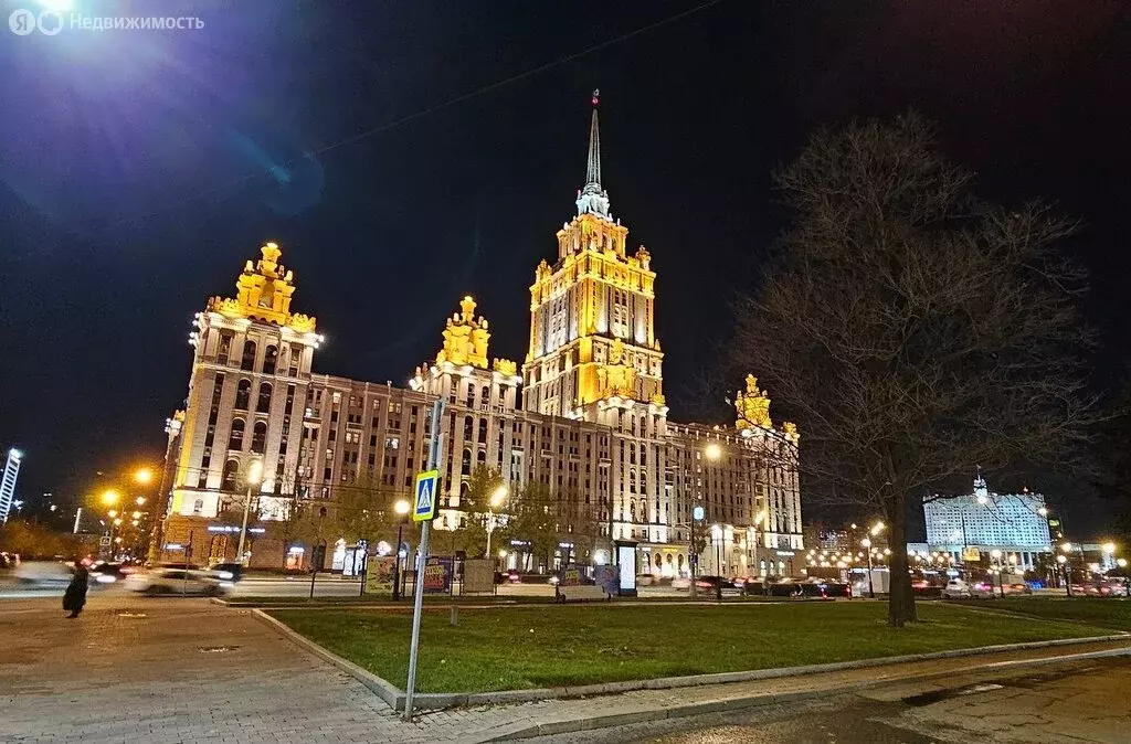 2-комнатная квартира: Москва, Кутузовский проспект, 2/1к1Б (62.7 м) - Фото 1