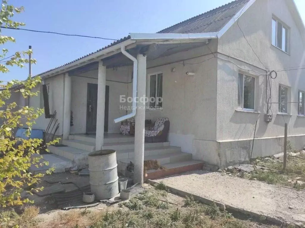 Дом в Крым, Кировский район, с. Яркое Поле ул. Поддубного, 49 (125 м) - Фото 1