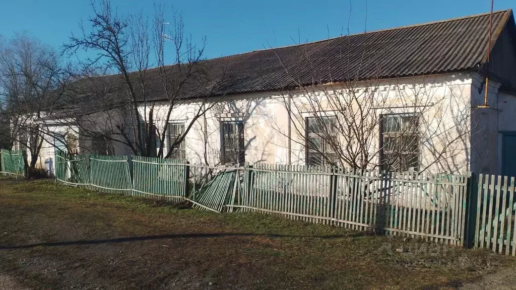 Помещение свободного назначения в Ростовская область, Мартыновский ... - Фото 1