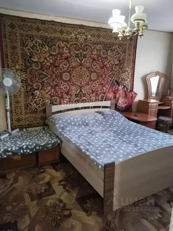 3-к кв. Крым, Кировское пгт ул. Октябрьская, 4 (63.7 м) - Фото 1