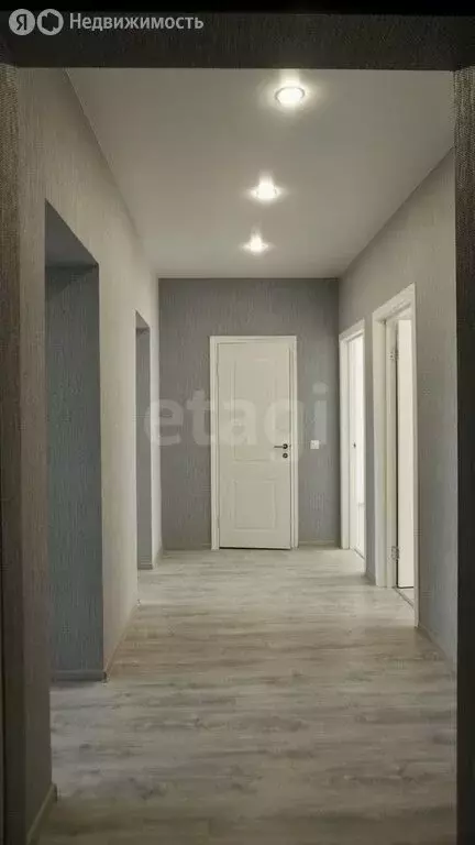 3-комнатная квартира: Калининград, улица Николая Карамзина, 40А (83.9 ... - Фото 1