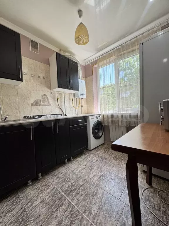 1-к. квартира, 35 м, 2/5 эт. - Фото 1
