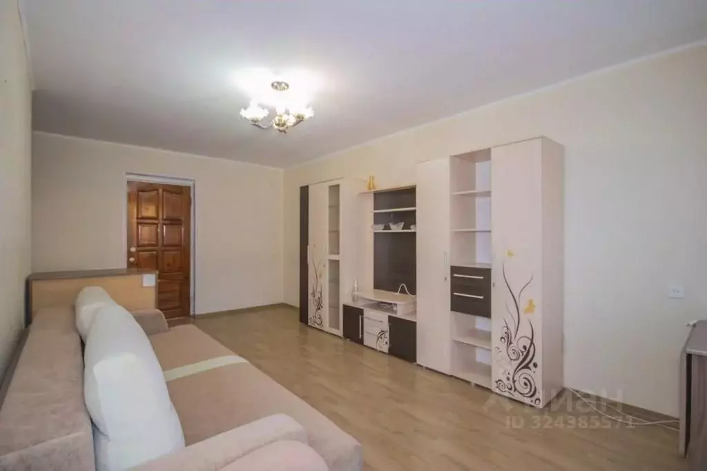 3-к кв. Свердловская область, Екатеринбург ул. Уральских Рабочих, 33 ... - Фото 1