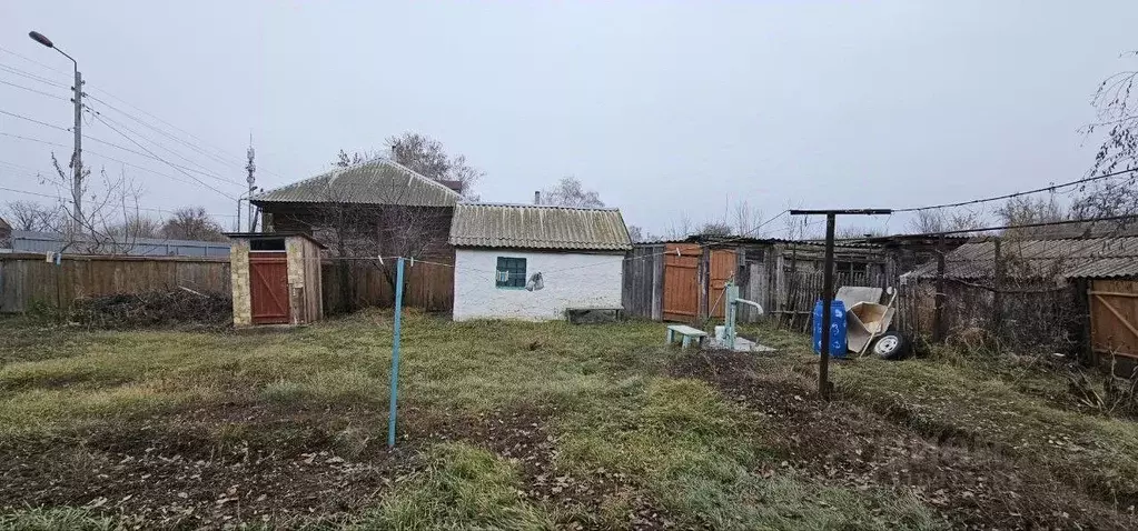 Дом в Саратовская область, Марксовский район, Подлесновское ... - Фото 1
