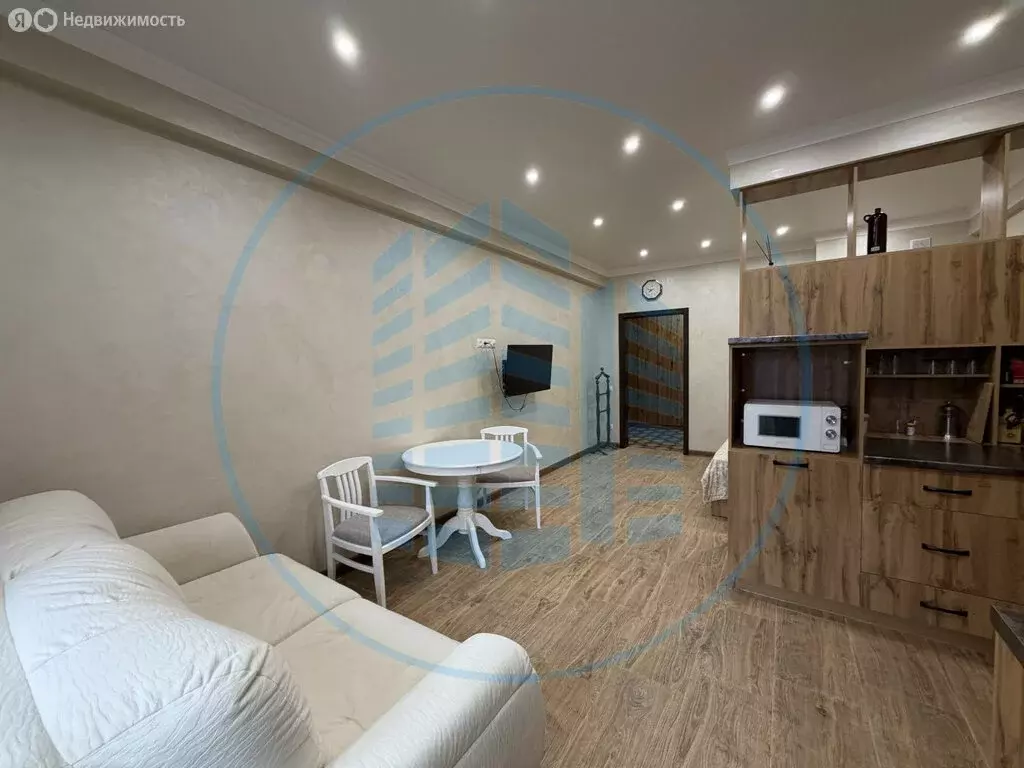 Квартира-студия: Ессентуки, улица Буачидзе, 1к3 (38 м) - Фото 1