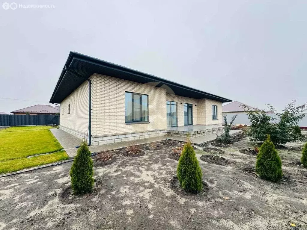 Дом в Старый Оскол, микрорайон Радужный (182.7 м) - Фото 1