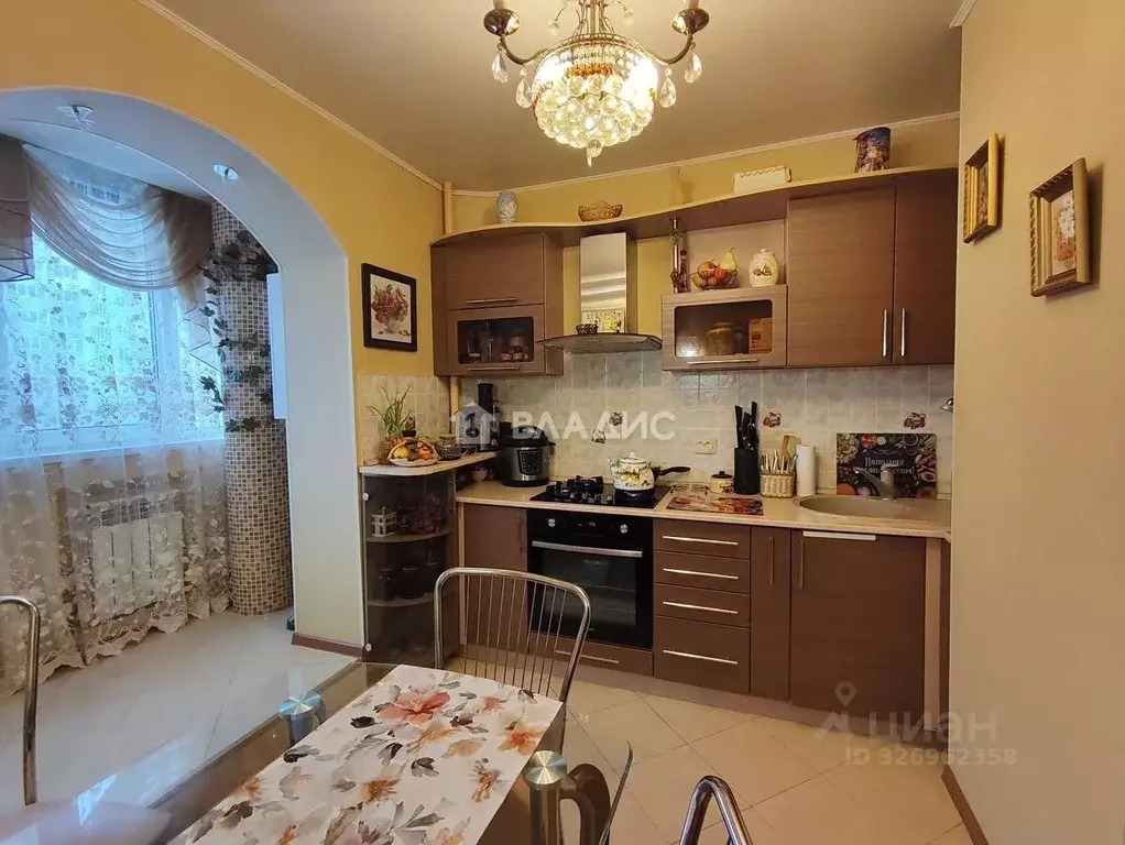 3-к кв. Белгородская область, Белгород ул. Есенина, 54 (68.5 м) - Фото 1