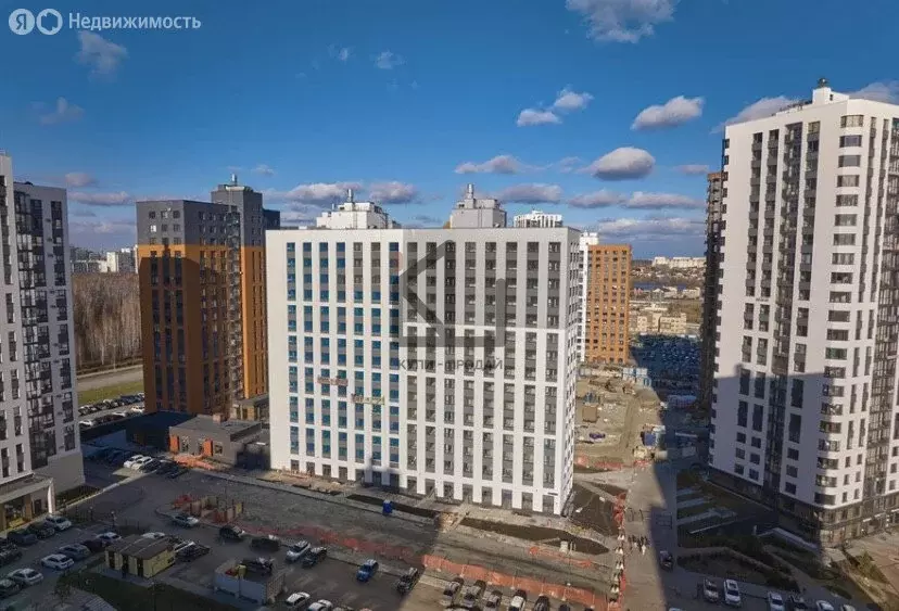 2-комнатная квартира: Челябинск, Комсомольский проспект, 18 (68.1 м) - Фото 0