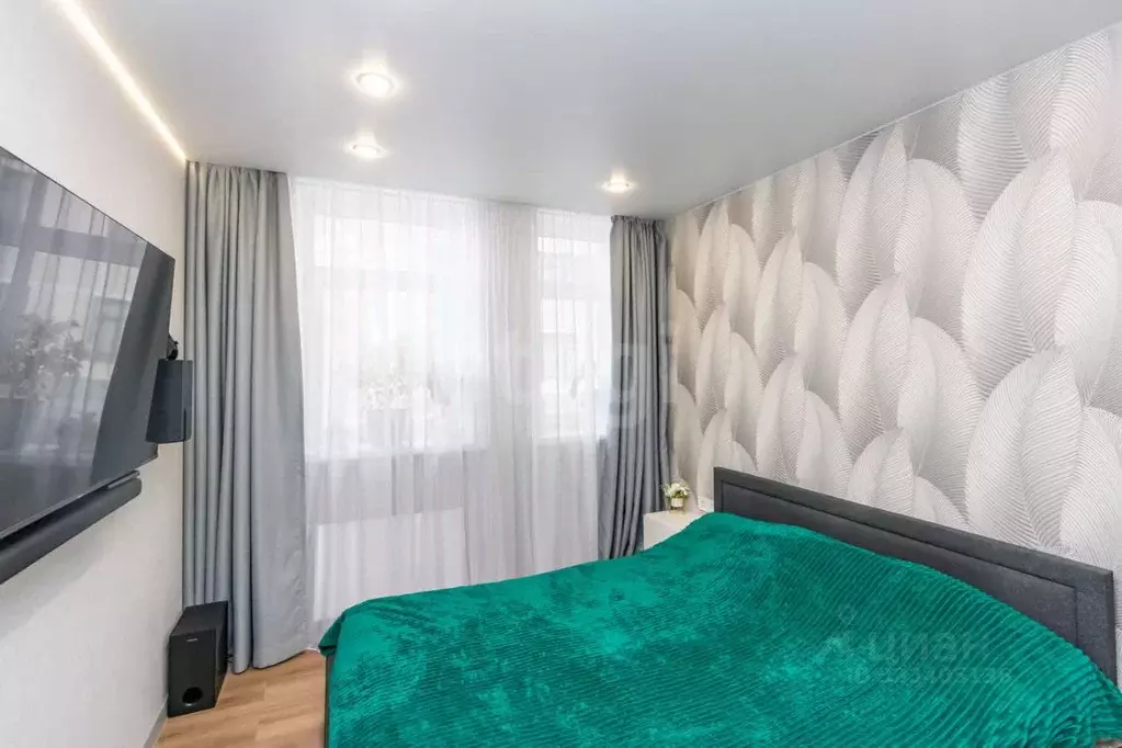 2-к кв. Тюменская область, Тюмень ул. Первооткрывателей, 10 (41.6 м) - Фото 1