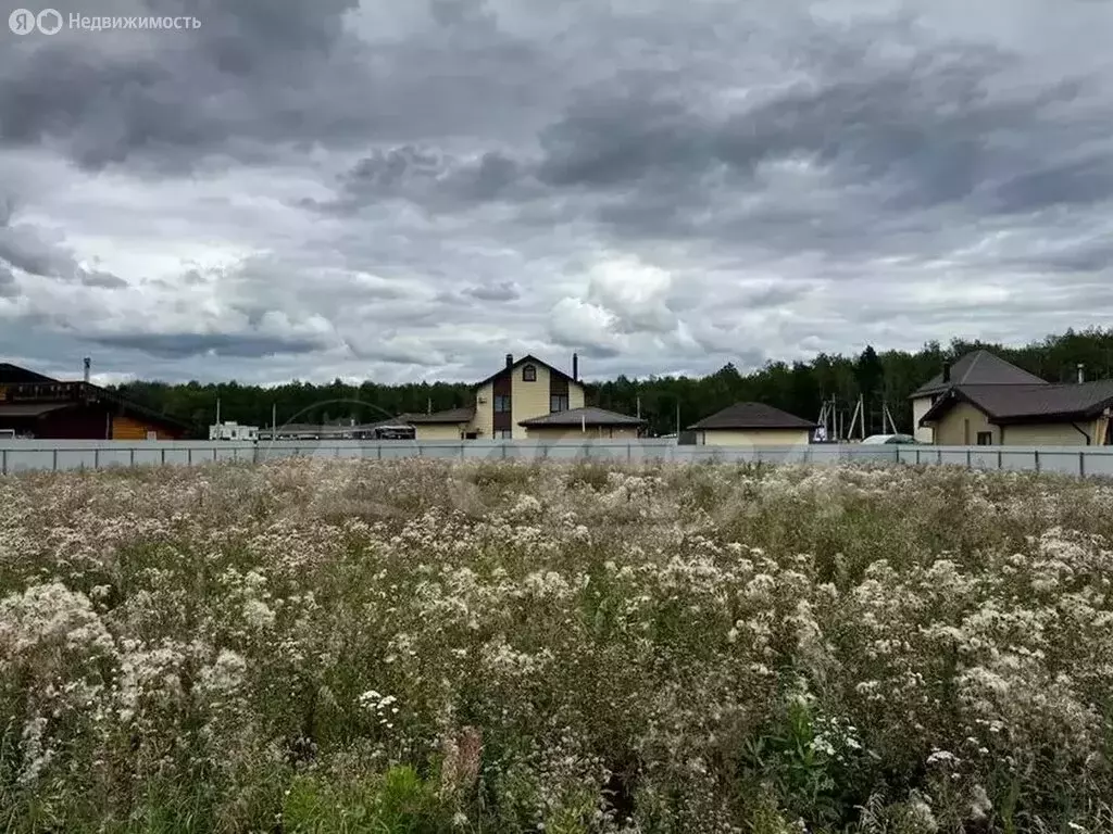 Участок в Тюменский район, деревня Ушакова, коттеджный посёлок Ушаково ... - Фото 1
