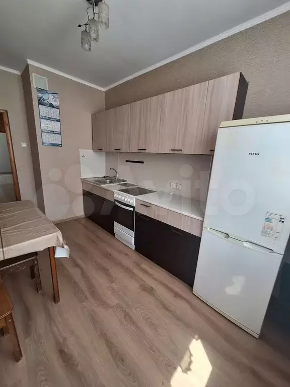 2-к. квартира, 65 м, 4/20 эт. - Фото 0