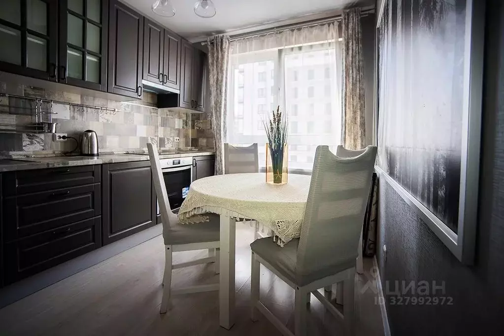 3-к кв. Санкт-Петербург ул. Богословская, 6к3 (72.0 м) - Фото 2