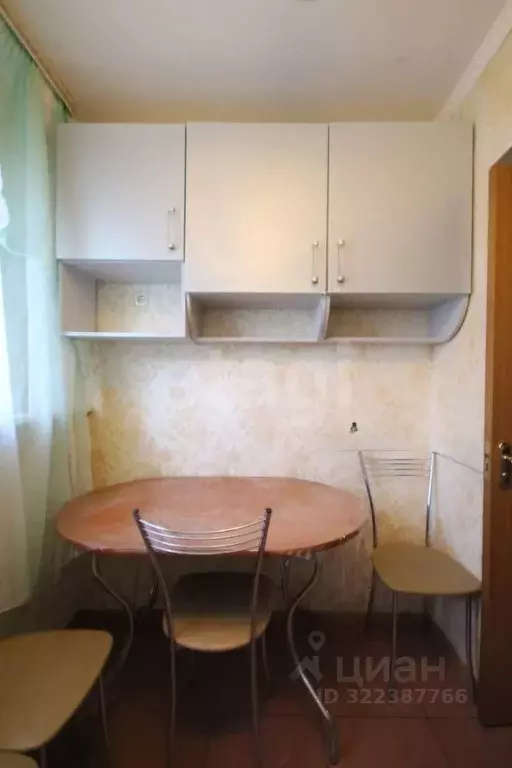 3-к кв. Ямало-Ненецкий АО, Новый Уренгой 2-й мкр, ул. ... - Фото 2