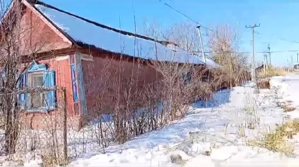 Дом в Саратовская область, Ершов ул. Чапаева, 65 (70 м) - Фото 0